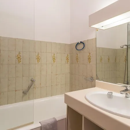 Pierre Et Le Port 3* Hyères