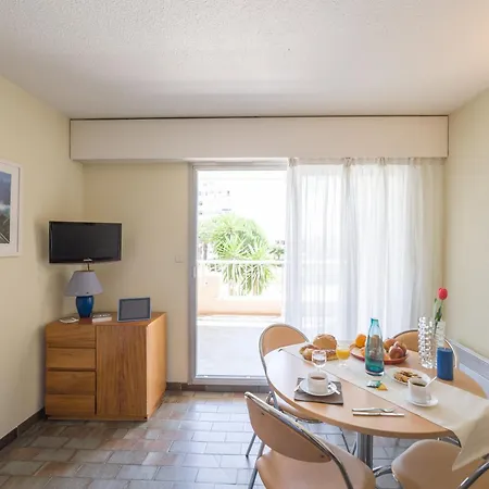 Pierre Et Le Port Apart-hotel