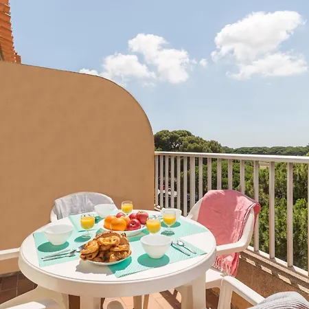 Apart-hotel Pierre Et Le Port 3*