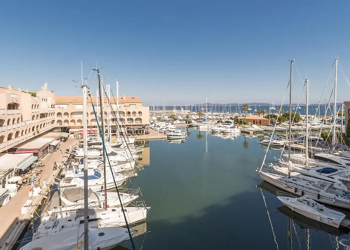 Pierre Et Le Port 3*