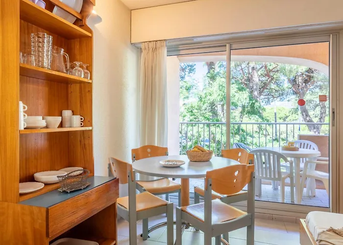 Pierre Et Le Port 3*